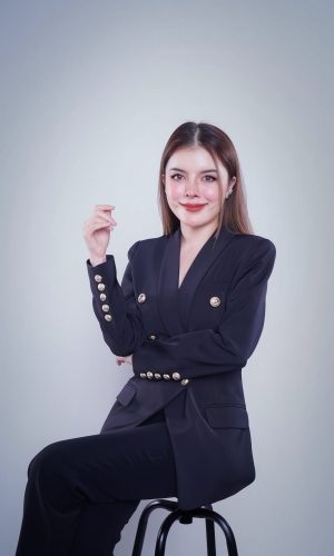 Atchariya Sukin (Founder _ CEO)